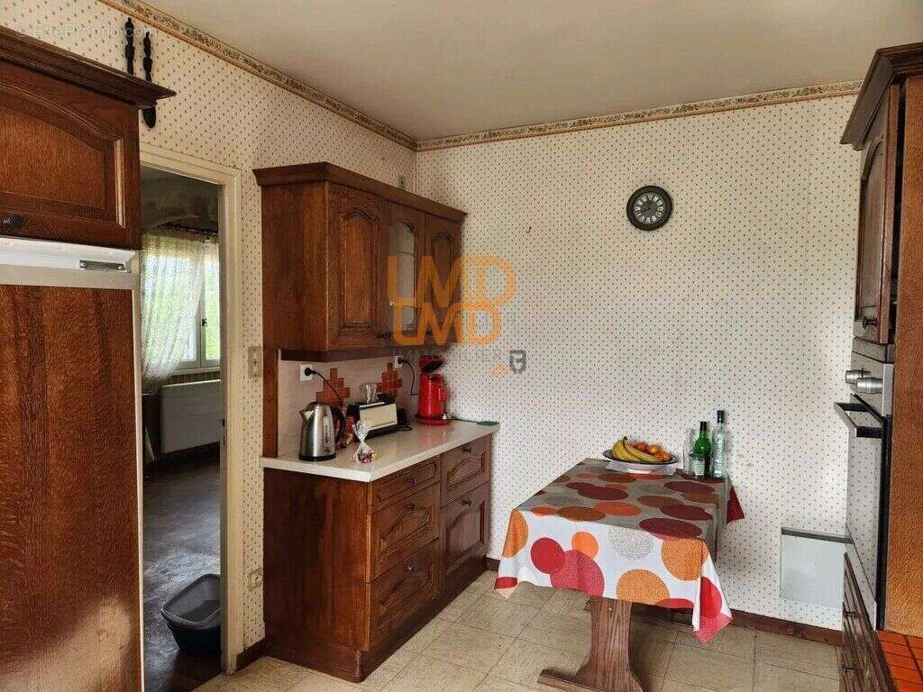 Maison à ALMONT-LES-JUNIES