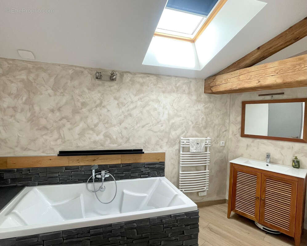 Appartement à POLLIONNAY