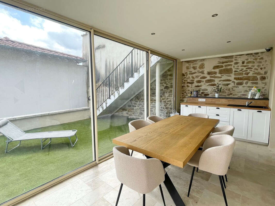 Appartement à POLLIONNAY