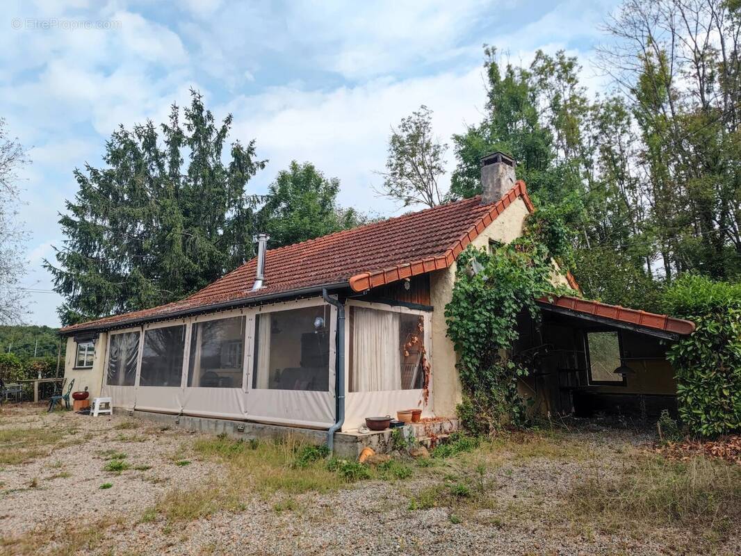 Maison à MONTIGNY-SUR-CANNE