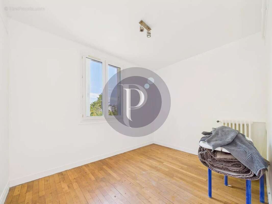 Appartement à LE PLESSIS-ROBINSON