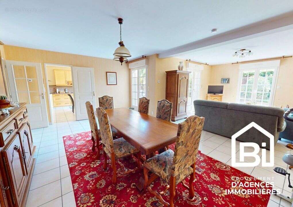 Maison à OUISTREHAM