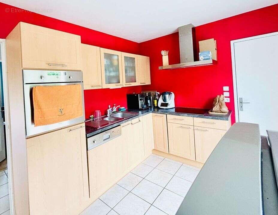 Maison à FEUGUEROLLES-BULLY