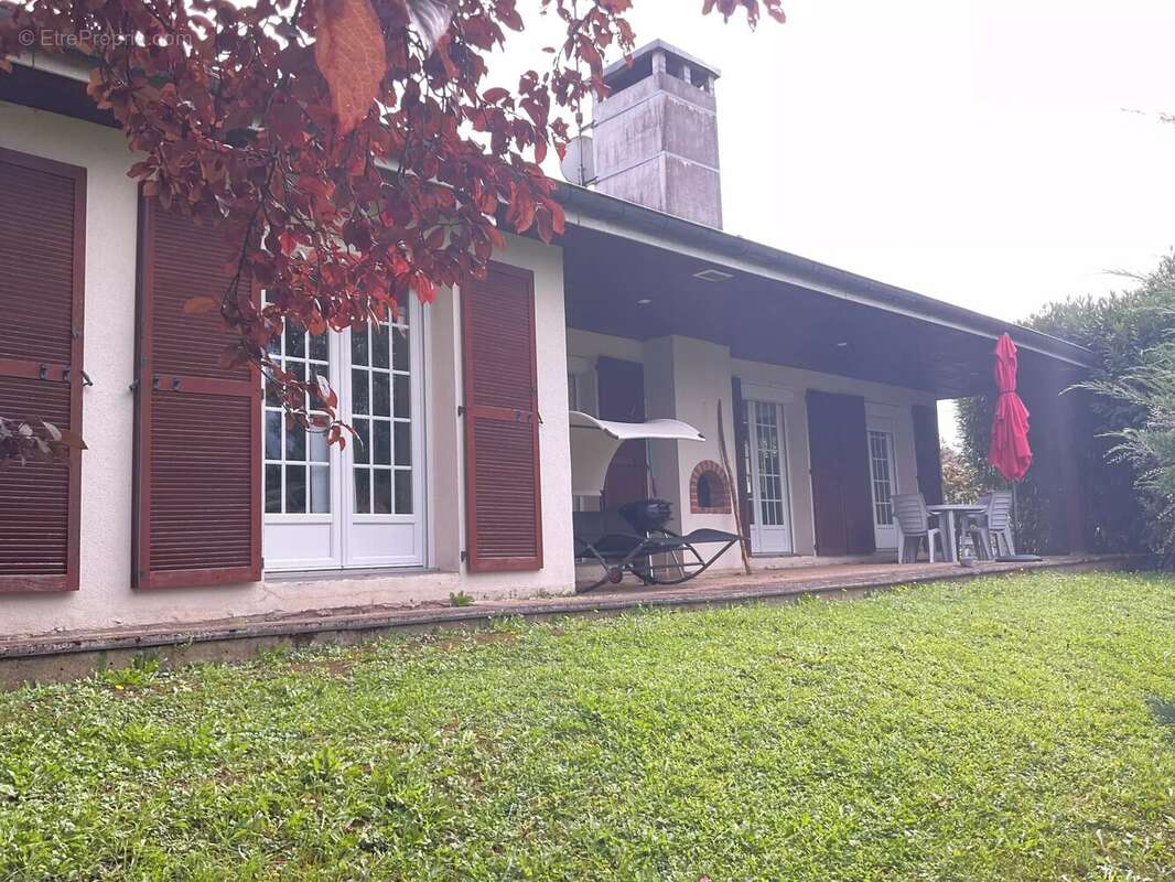 Maison à SAINT-GERMAIN-LES-ARLAY