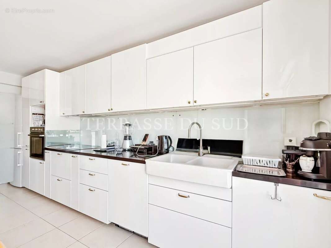 Appartement à MARSEILLE-9E