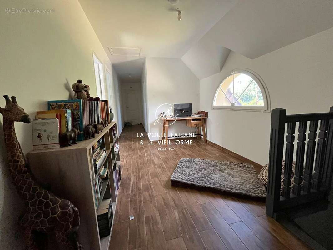 Maison à SAINT-LEGER-EN-YVELINES