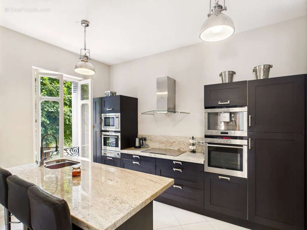 Maison à SAINT-ASTIER