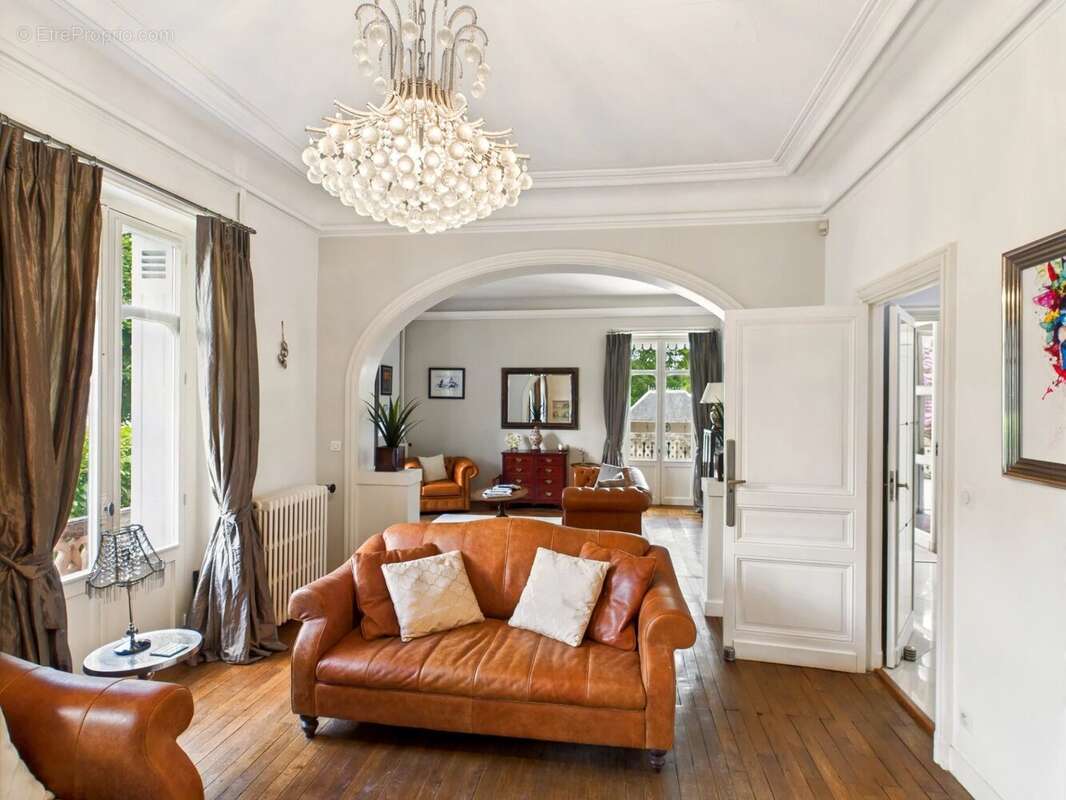 Maison à SAINT-ASTIER