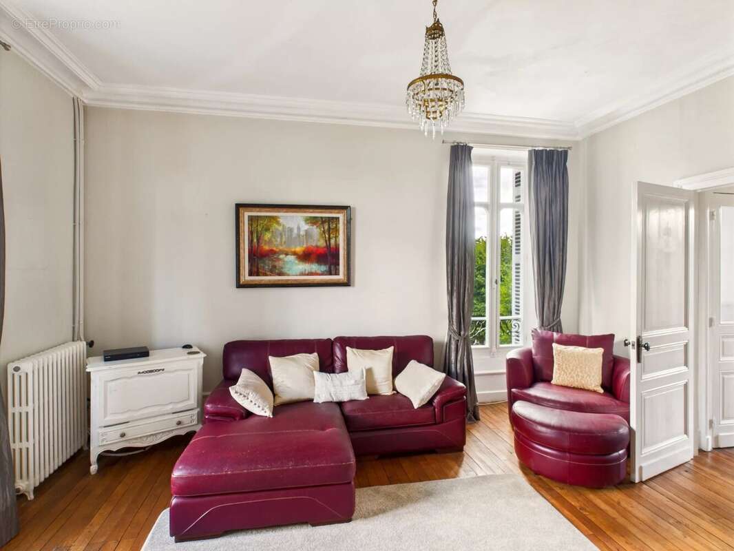 Maison à SAINT-ASTIER