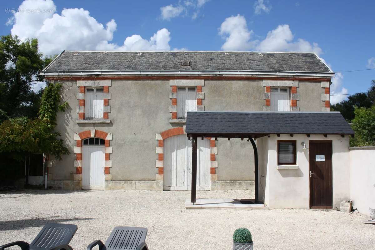 Maison à SAINT-ASTIER