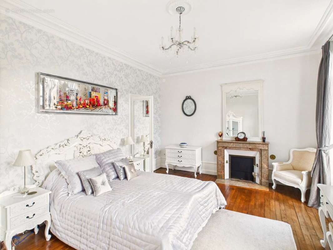 Maison à SAINT-ASTIER