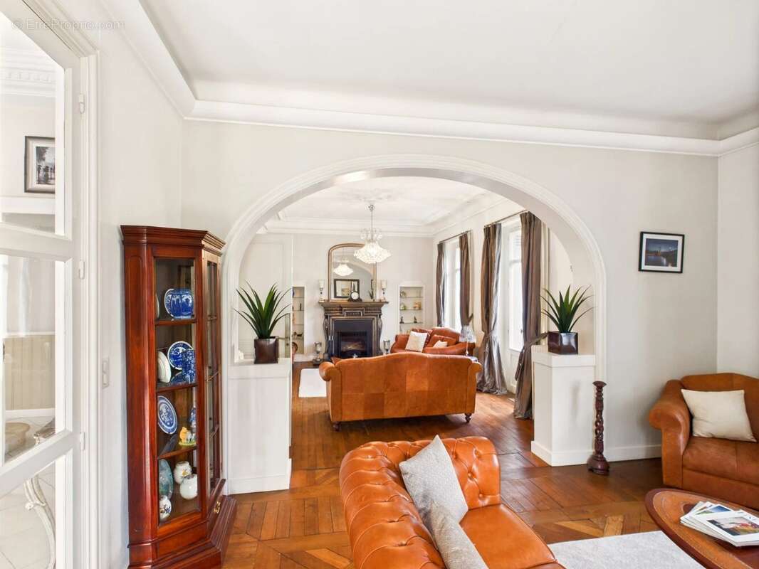 Maison à SAINT-ASTIER