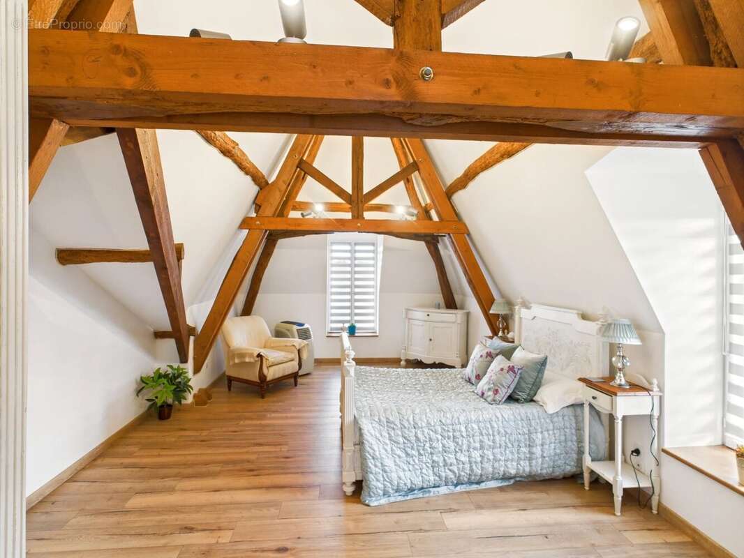 Maison à SAINT-ASTIER