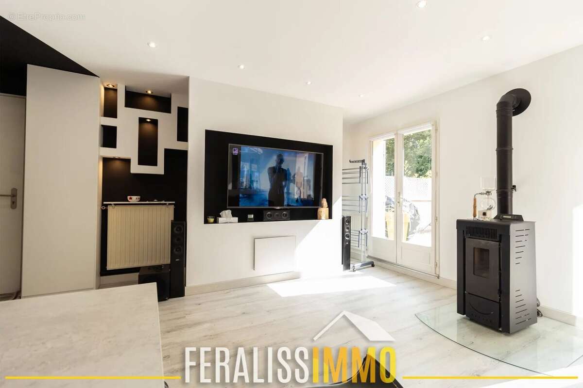 Appartement à COURDIMANCHE