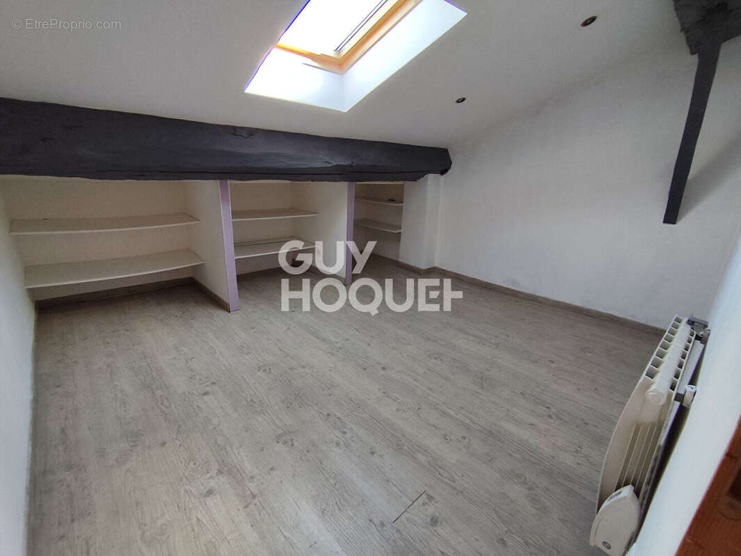 Maison à MONTROND-LES-BAINS