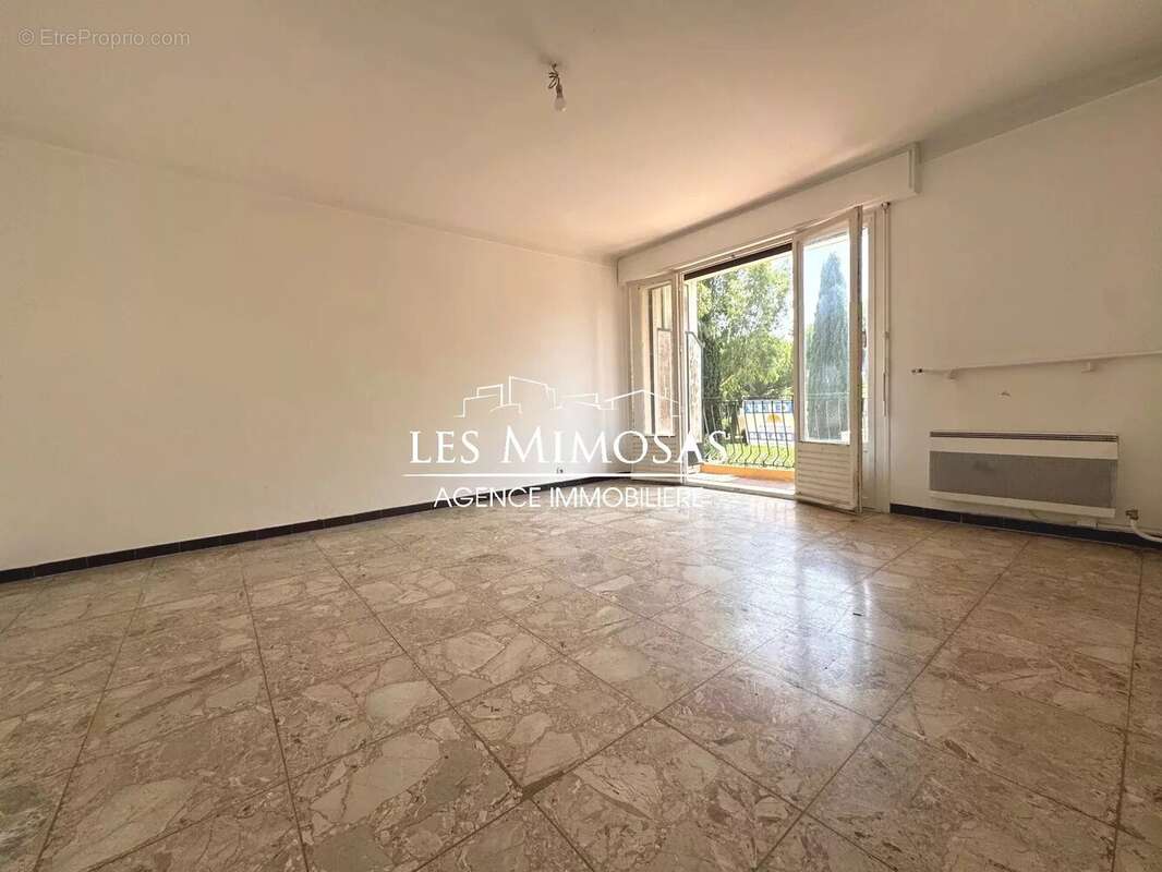 Appartement à FREJUS