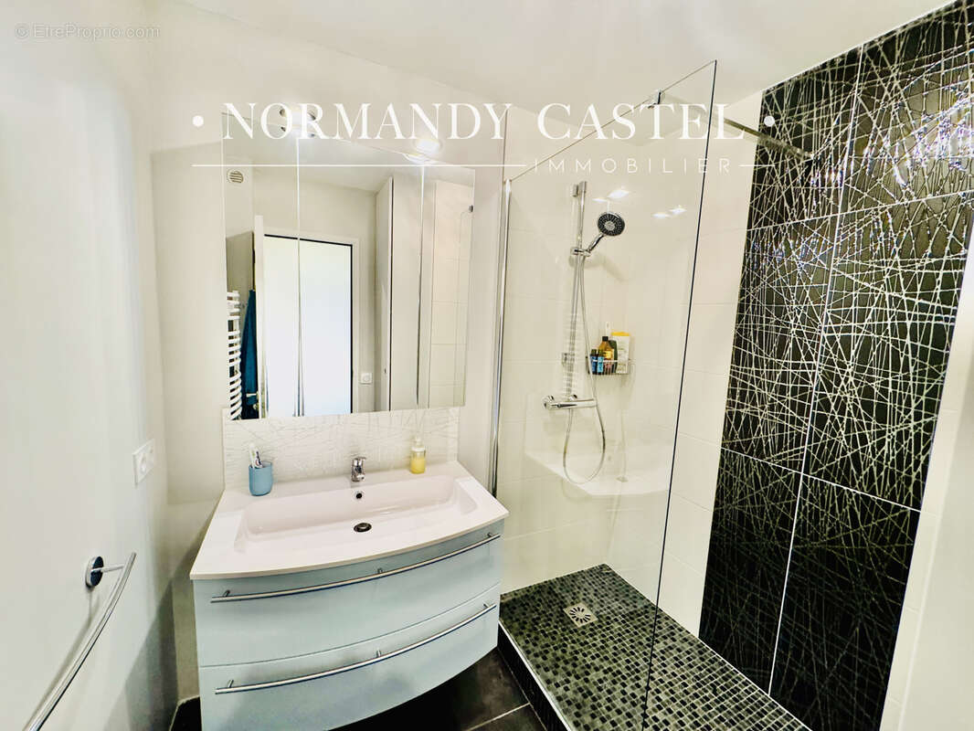 Appartement à TROUVILLE-SUR-MER