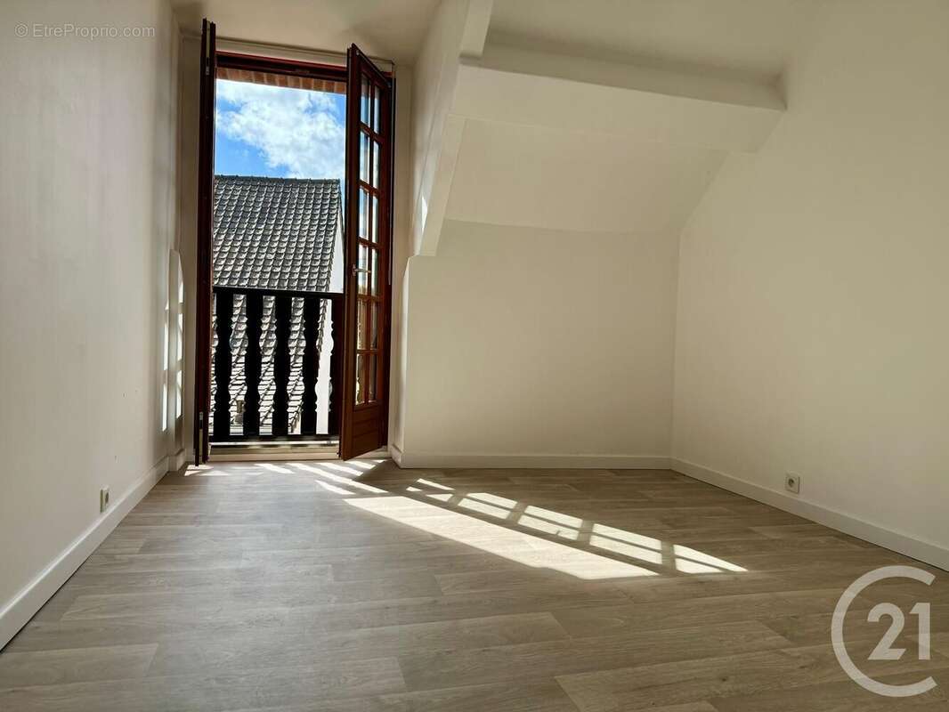 Maison à EZY-SUR-EURE