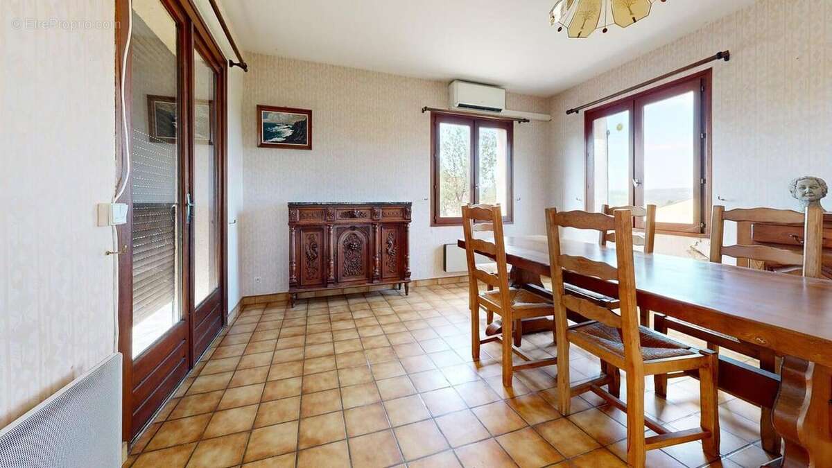 MaisoncontemporaineprochebourgduCouxDiningRoom - Maison à COUX-ET-BIGAROQUE