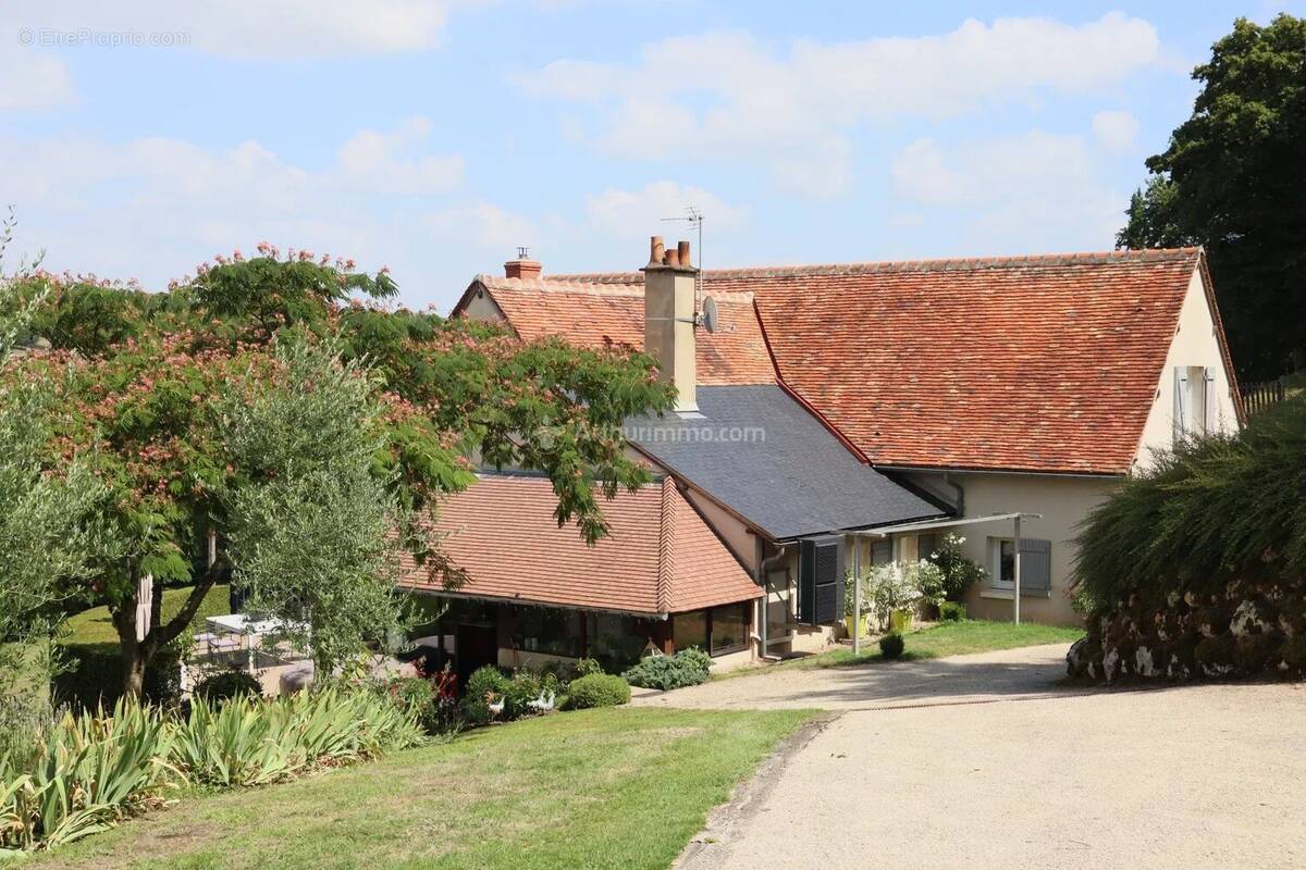Maison à VOUVRAY-SUR-LOIR