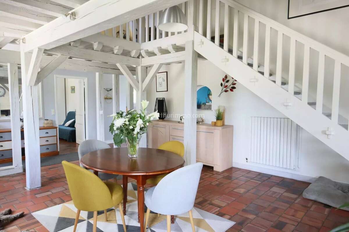 Maison à VOUVRAY-SUR-LOIR