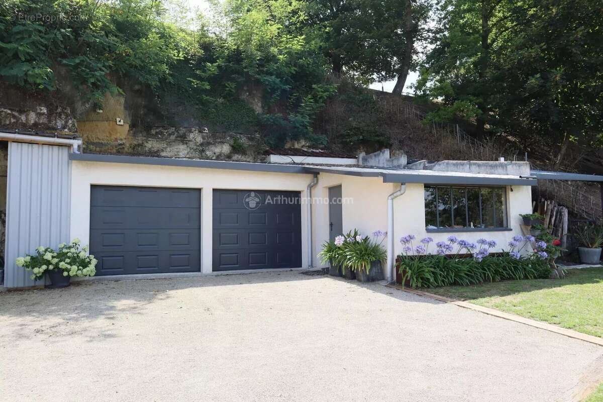 Maison à VOUVRAY-SUR-LOIR