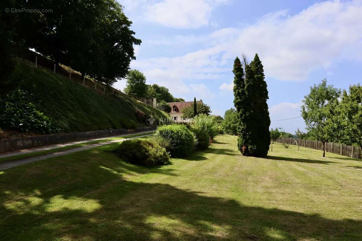 Maison à VOUVRAY-SUR-LOIR