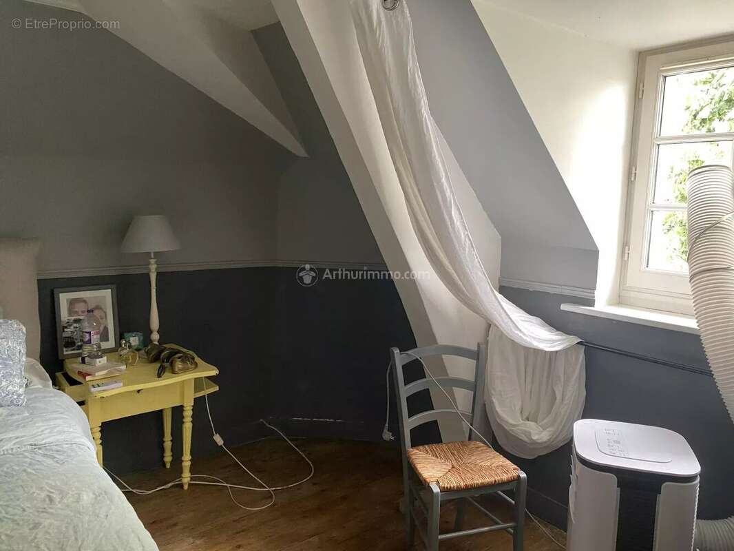 Maison à CHAHAIGNES