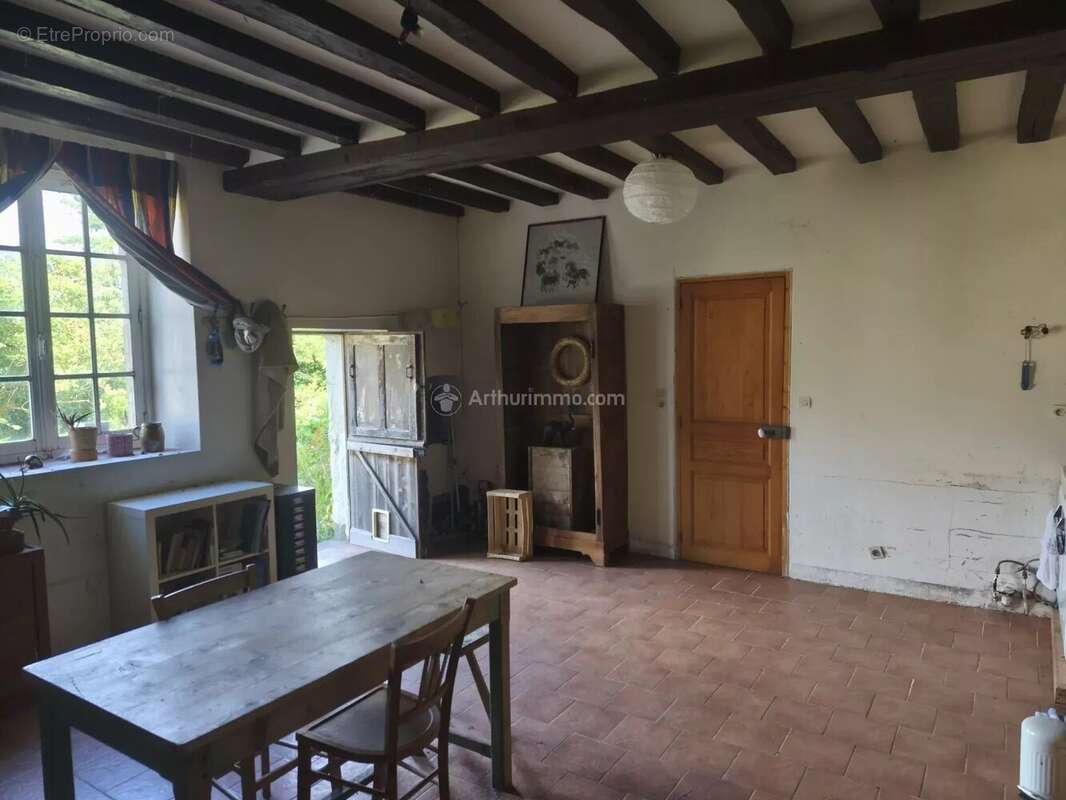 Maison à COURDEMANCHE