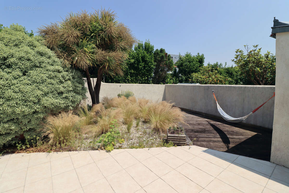 Maison à SAINT-GEORGES-DE-DIDONNE