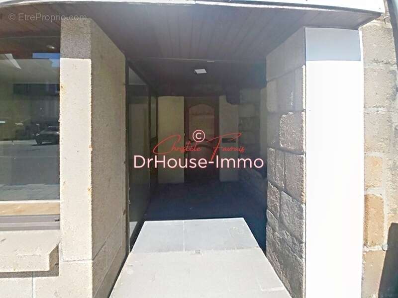 Maison à LOUVIGNE-DU-DESERT