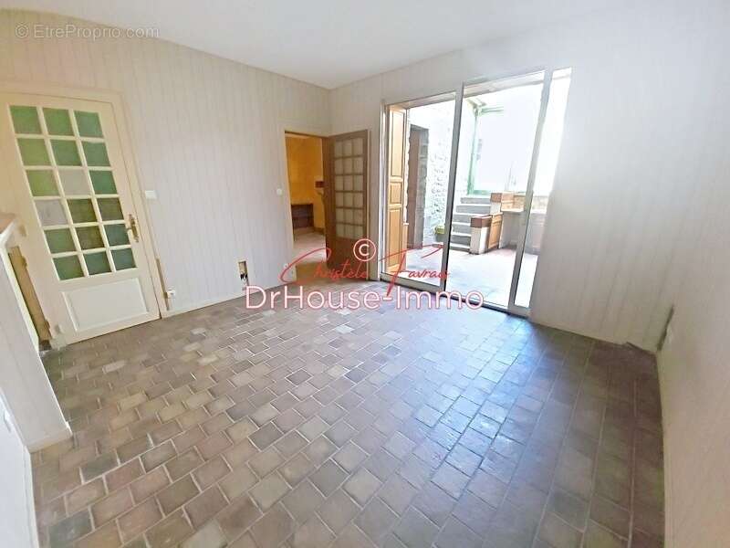 Maison à LOUVIGNE-DU-DESERT