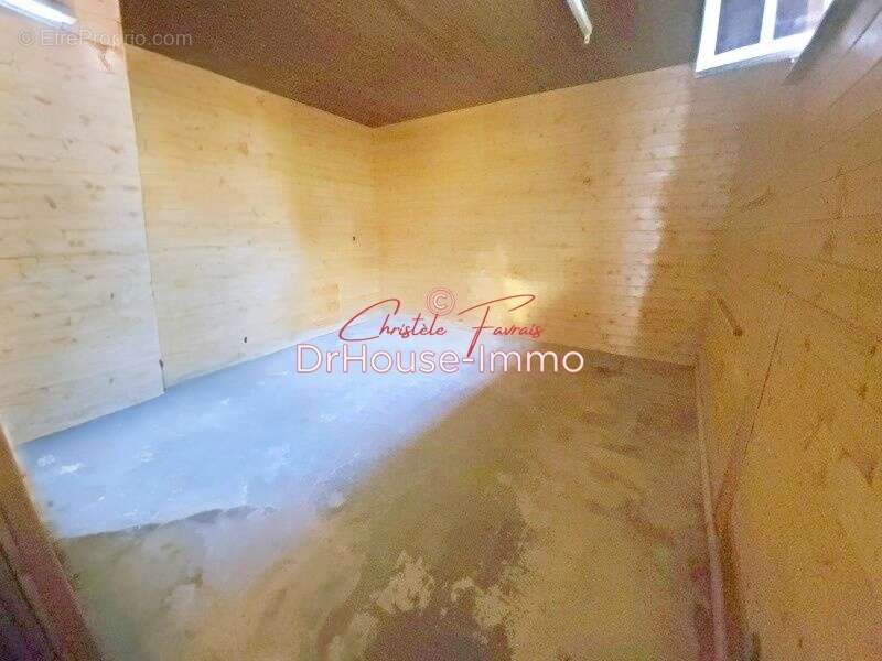 Maison à LOUVIGNE-DU-DESERT