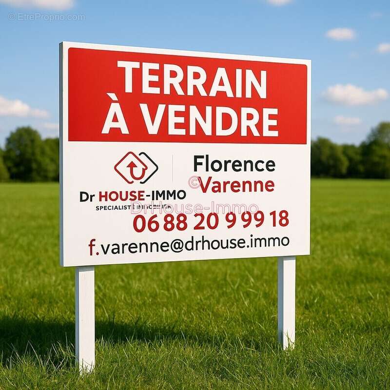 Terrain à MONTBRISON