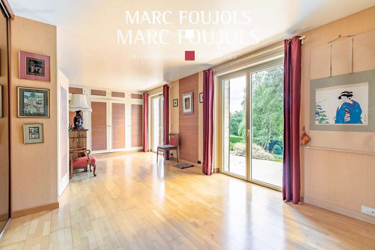 Maison à AUMONT-EN-HALATTE