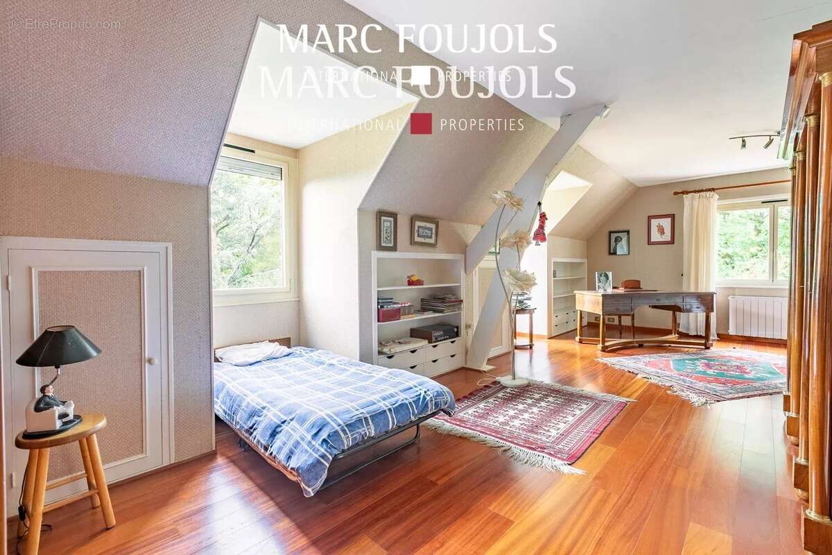 Maison à AUMONT-EN-HALATTE