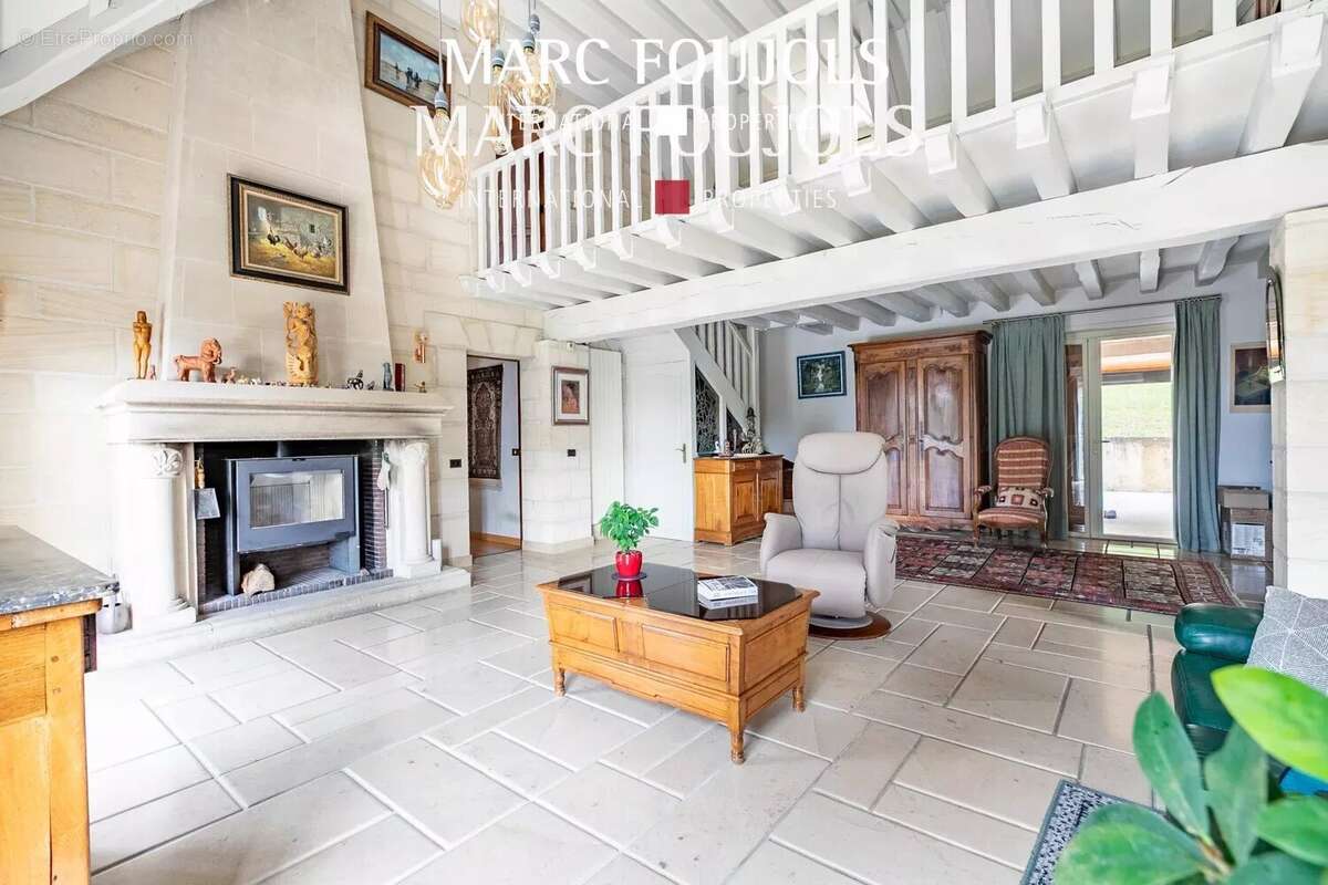 Maison à AUMONT-EN-HALATTE