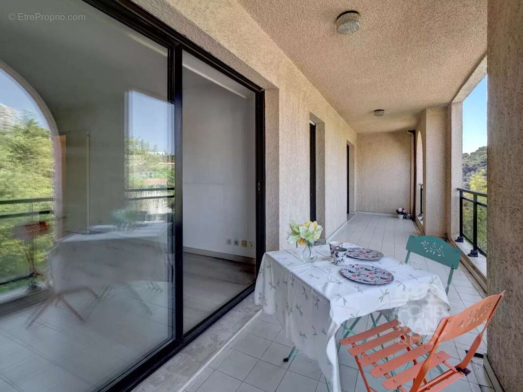 Appartement à LE CANNET