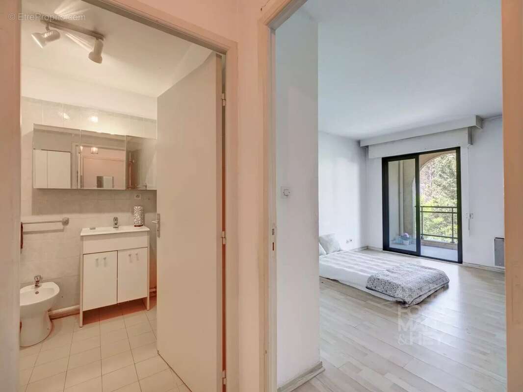 Appartement à LE CANNET