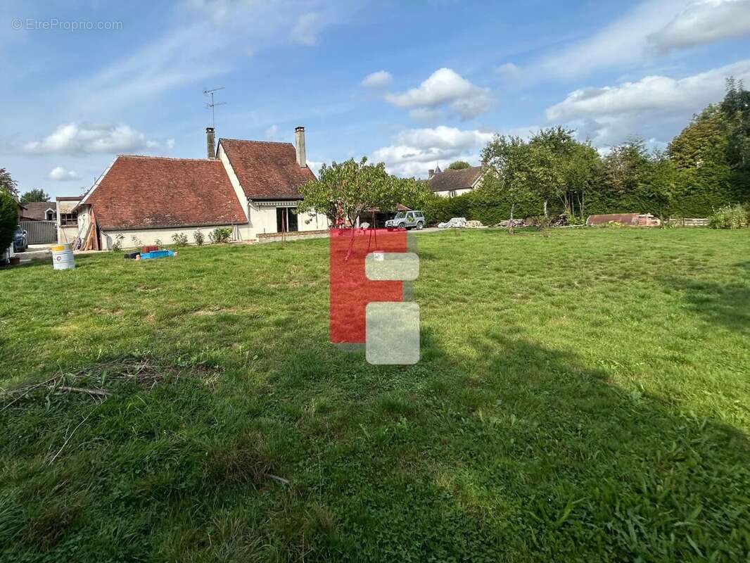 Maison à RUMILLY-LES-VAUDES