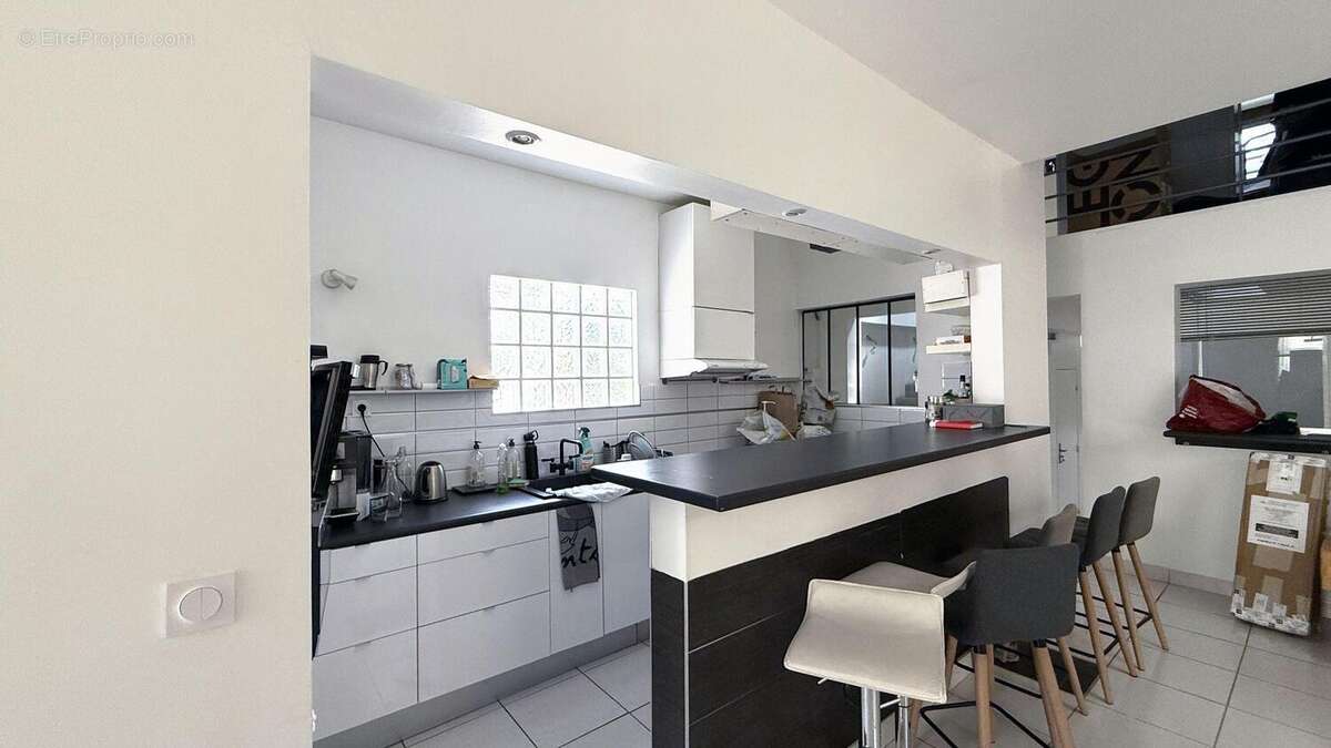 Commerce à ORMESSON-SUR-MARNE