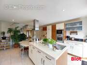 Maison à SAINT-GUINOUX