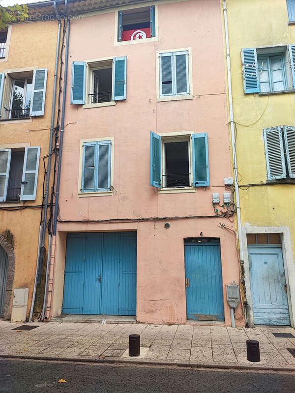 Appartement à LE MUY