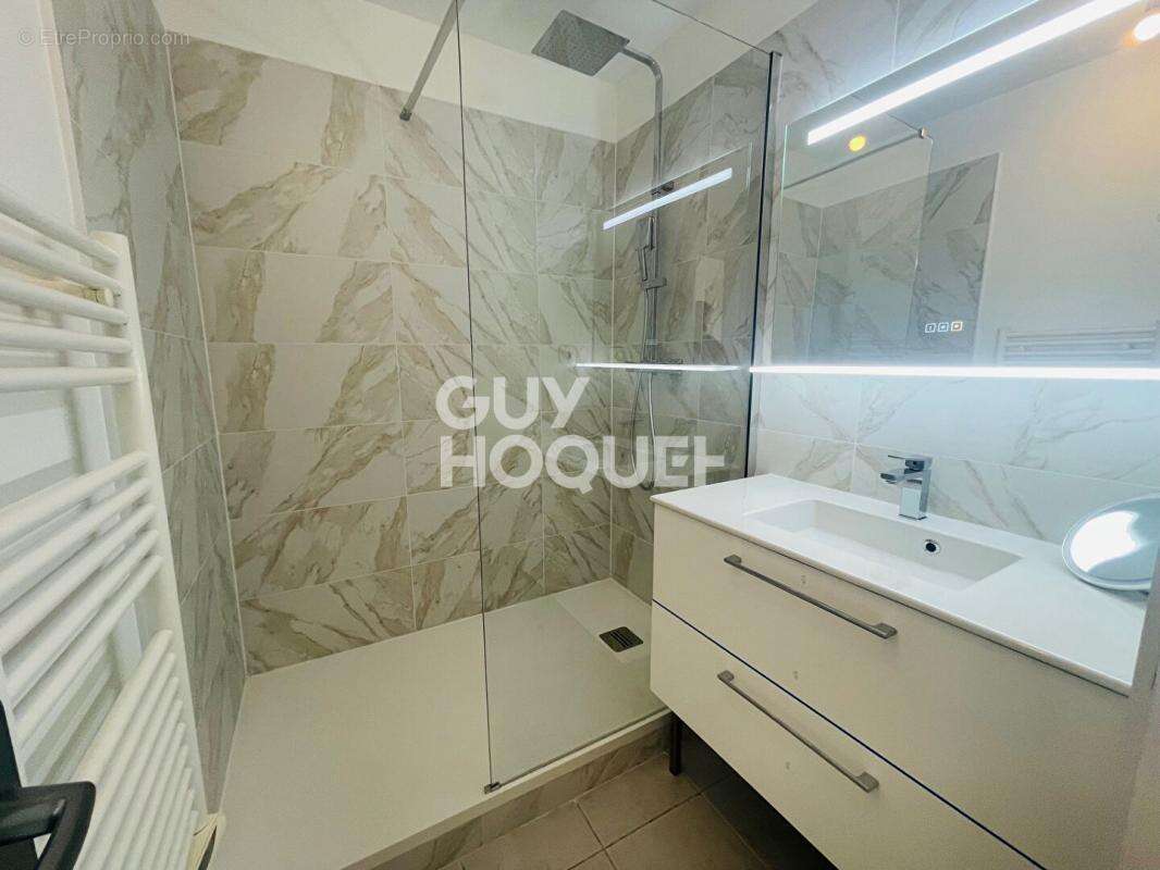 Appartement à JUVIGNAC