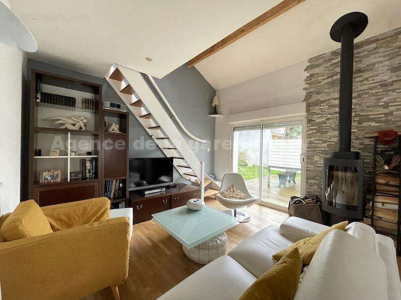 Salon - Maison à CROSNE