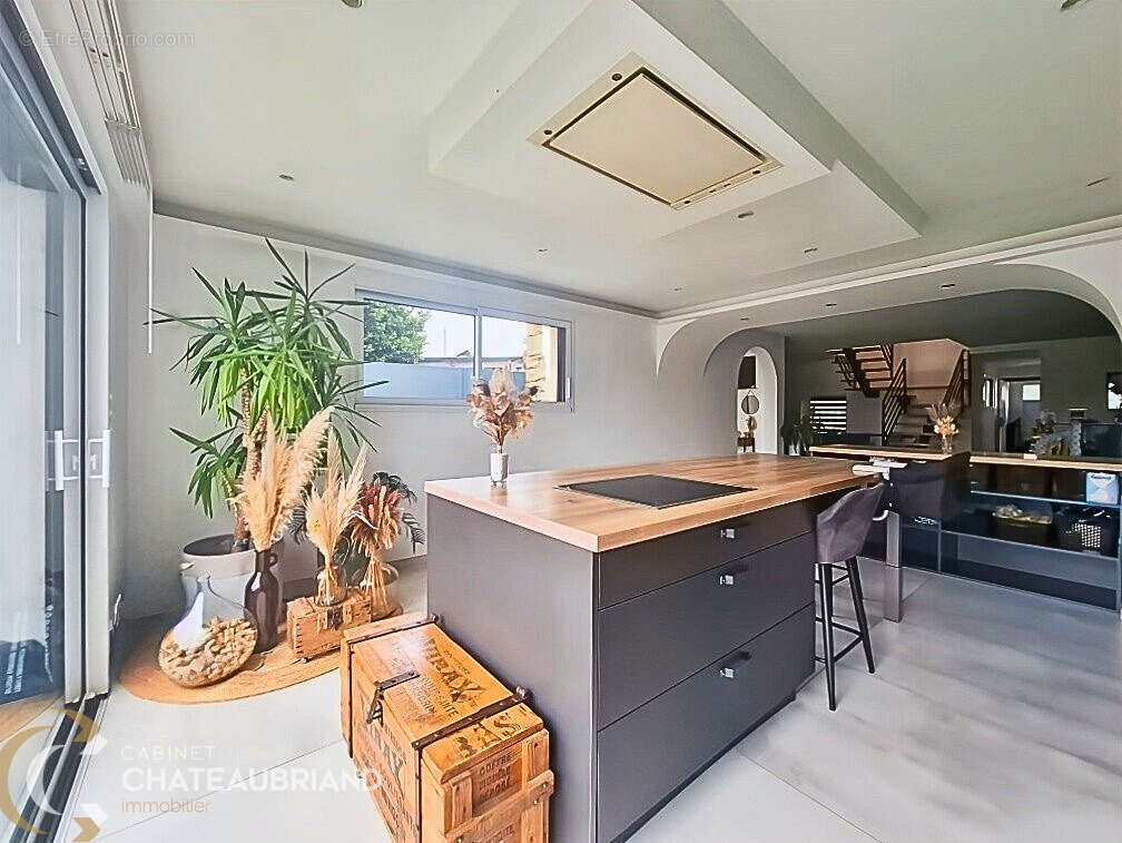 Maison à MONTREUIL-SUR-ILLE