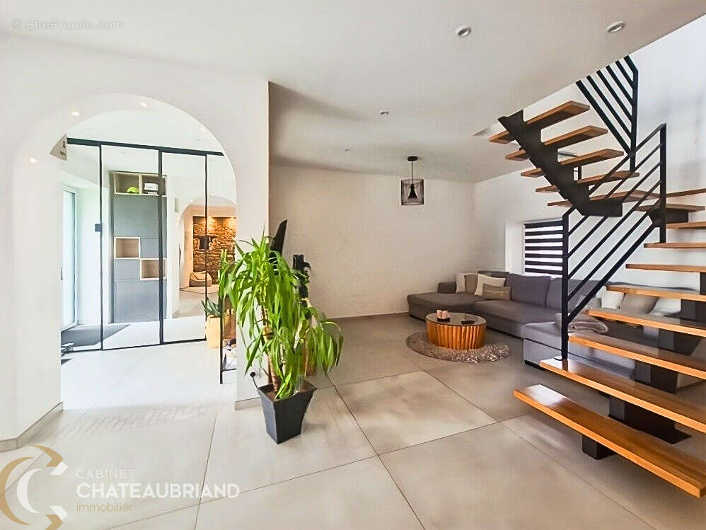 Maison à MONTREUIL-SUR-ILLE