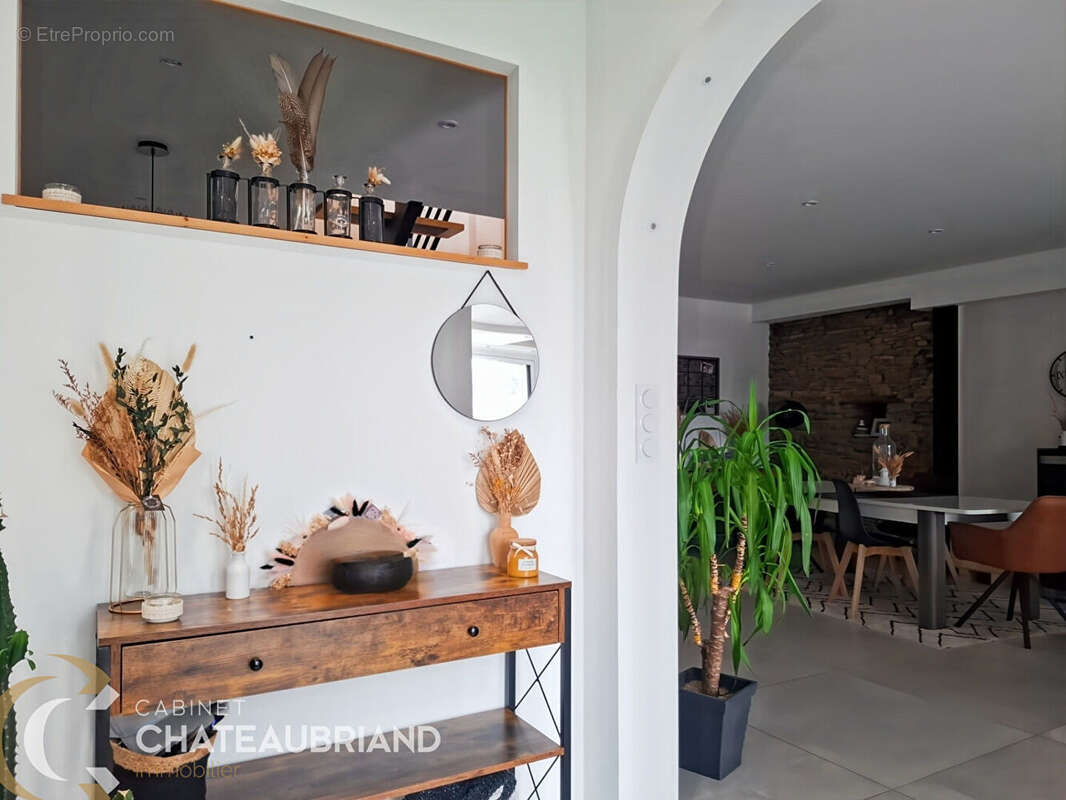 Maison à MONTREUIL-SUR-ILLE