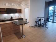 Commerce à SAINT-GENIS-POUILLY