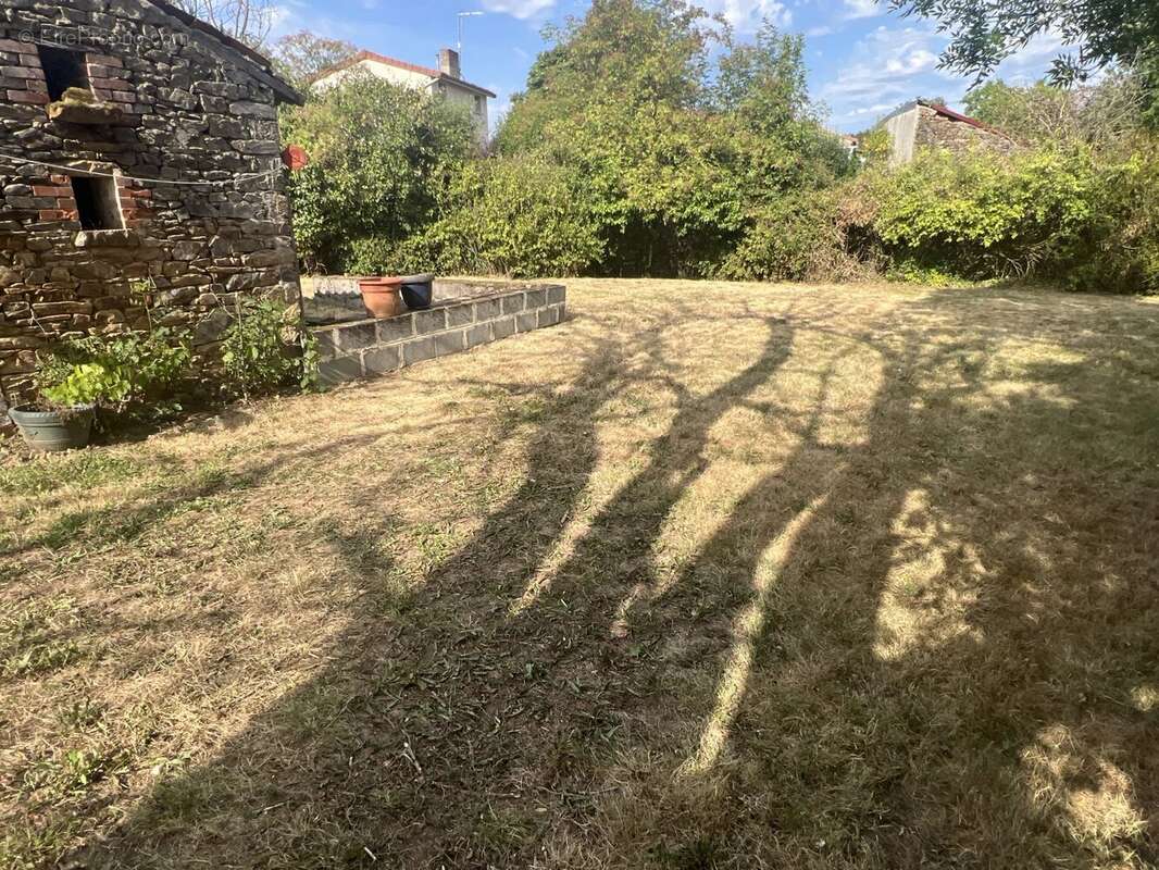 Maison à SAINT-SORNIN-LA-MARCHE